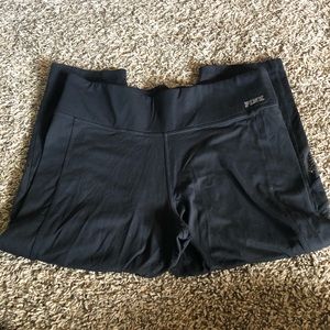 Black crop yoga legging